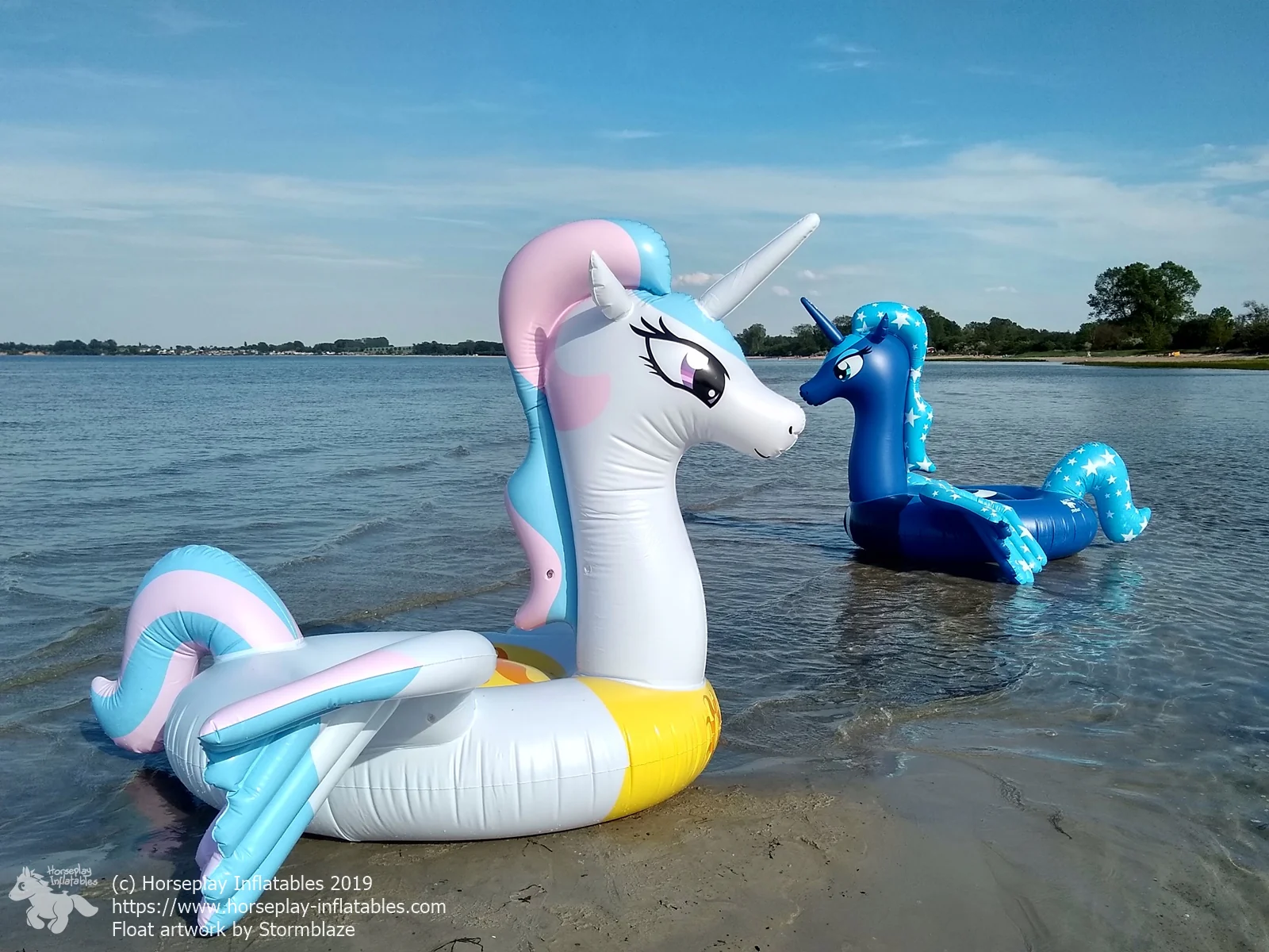 Feels like Heaven - inflatable pony float - Image 7