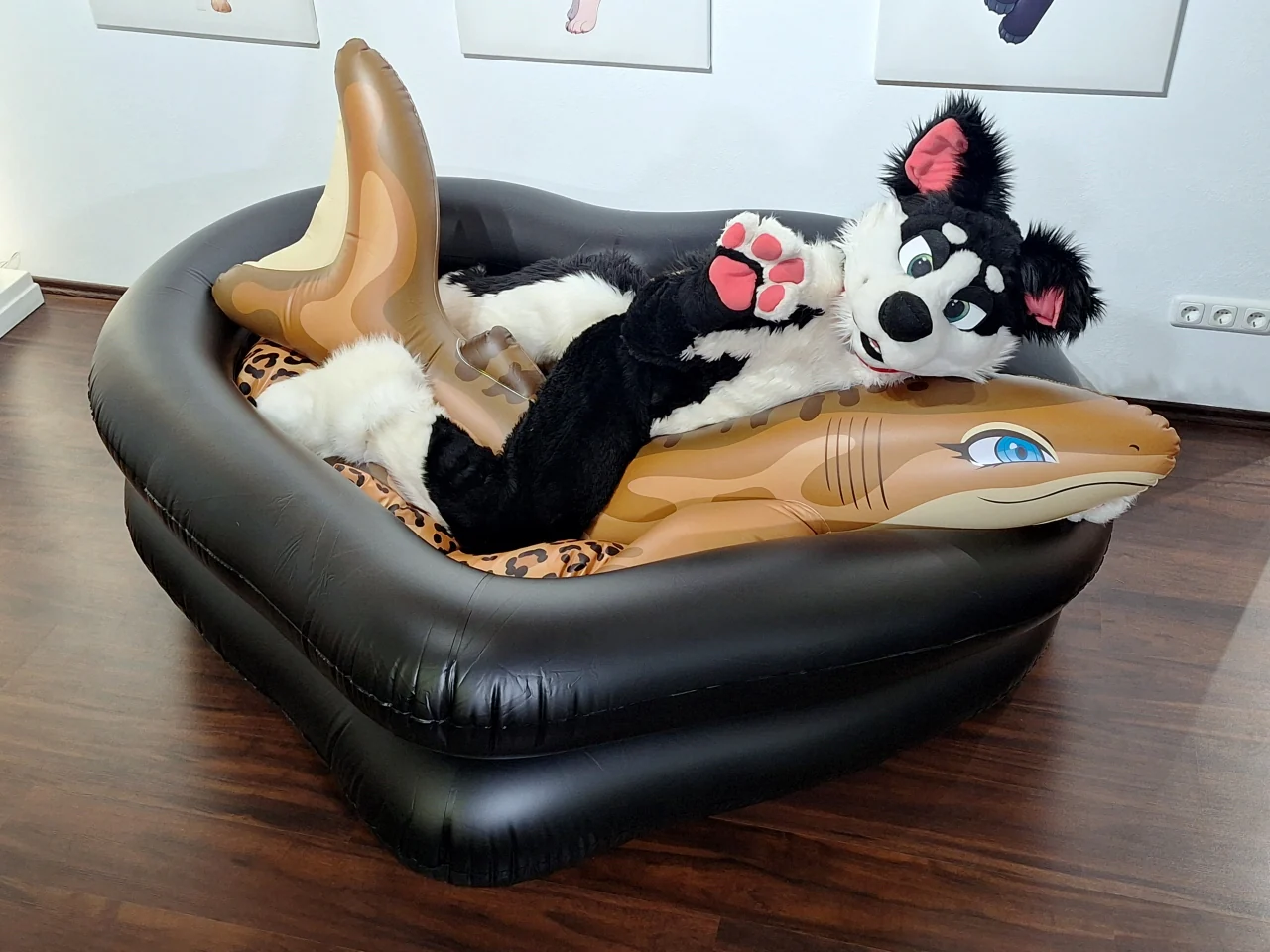 Gothic Playpool - Image 4