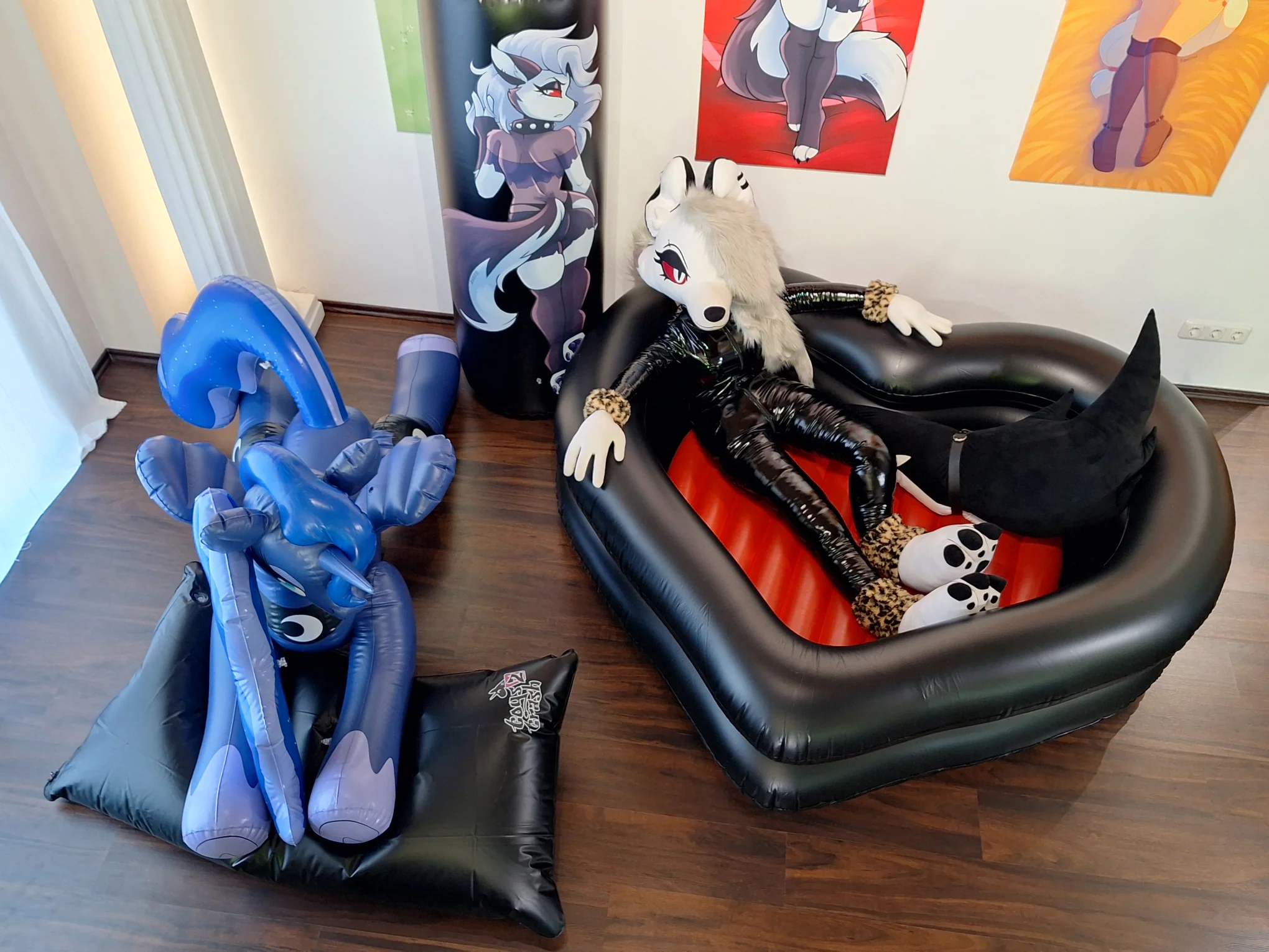 Gothic Playpool - Image 6