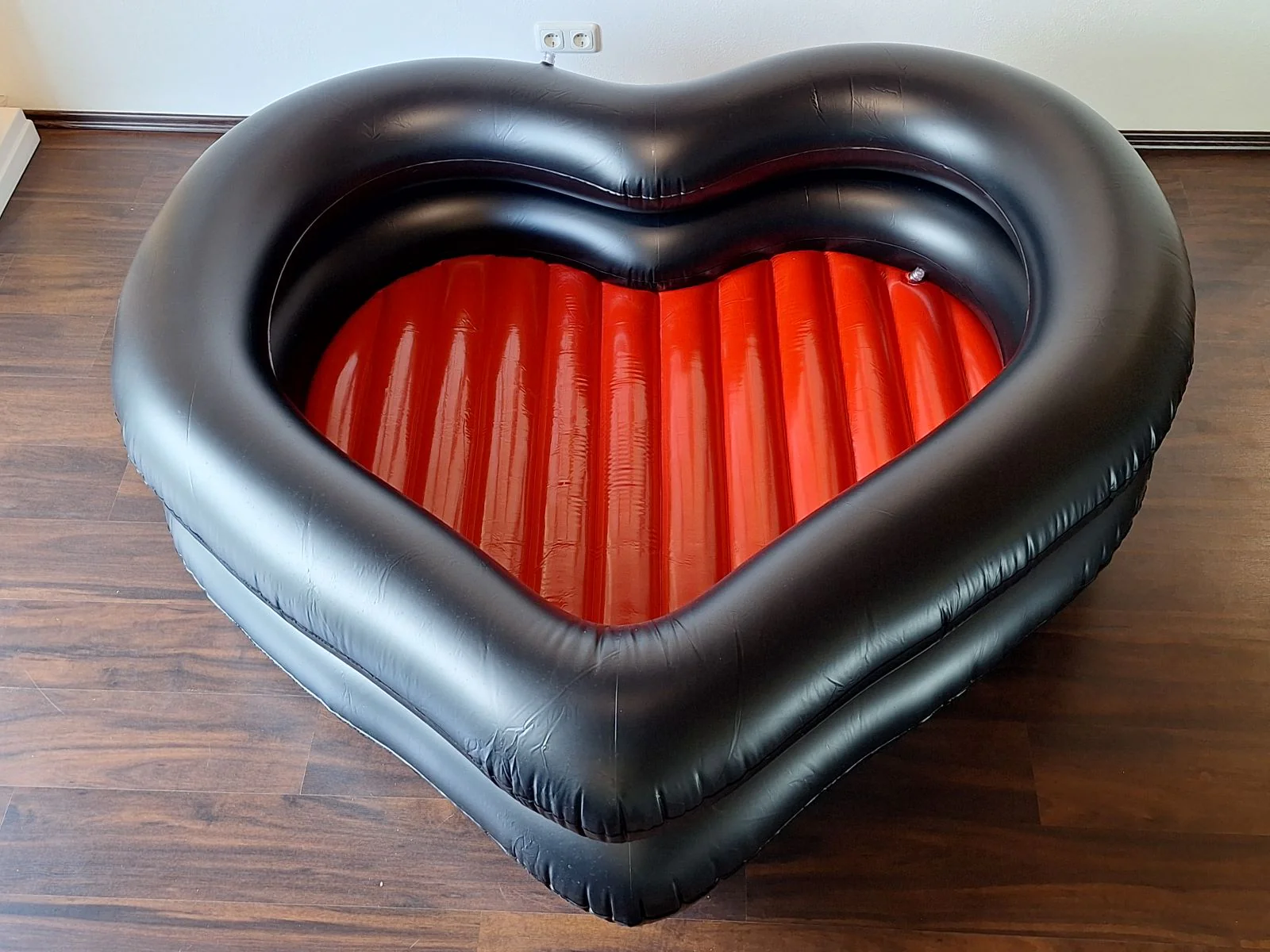 Gothic Playpool - Image 8