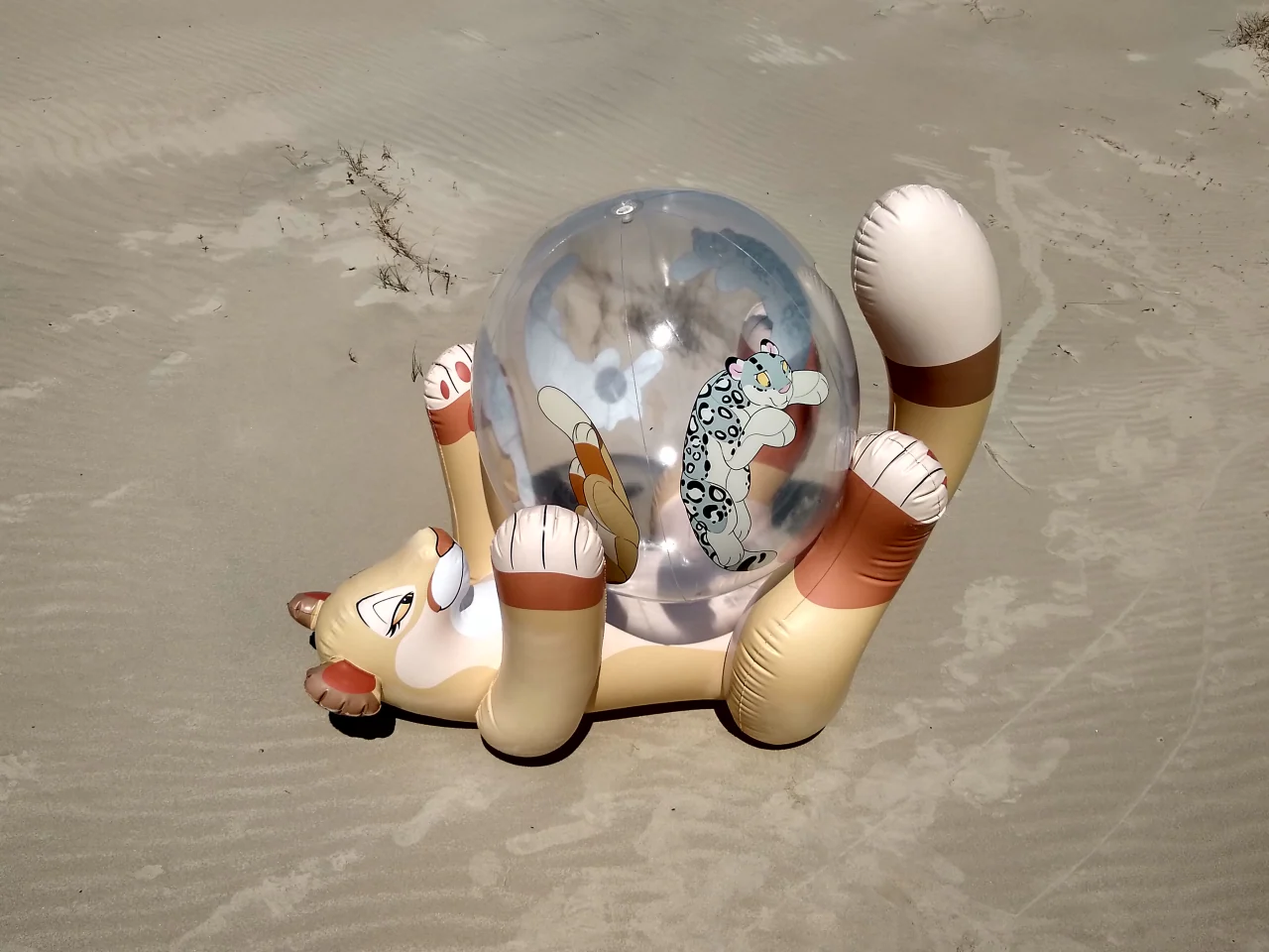 Inflatable Cougar by Lizet - Image 4