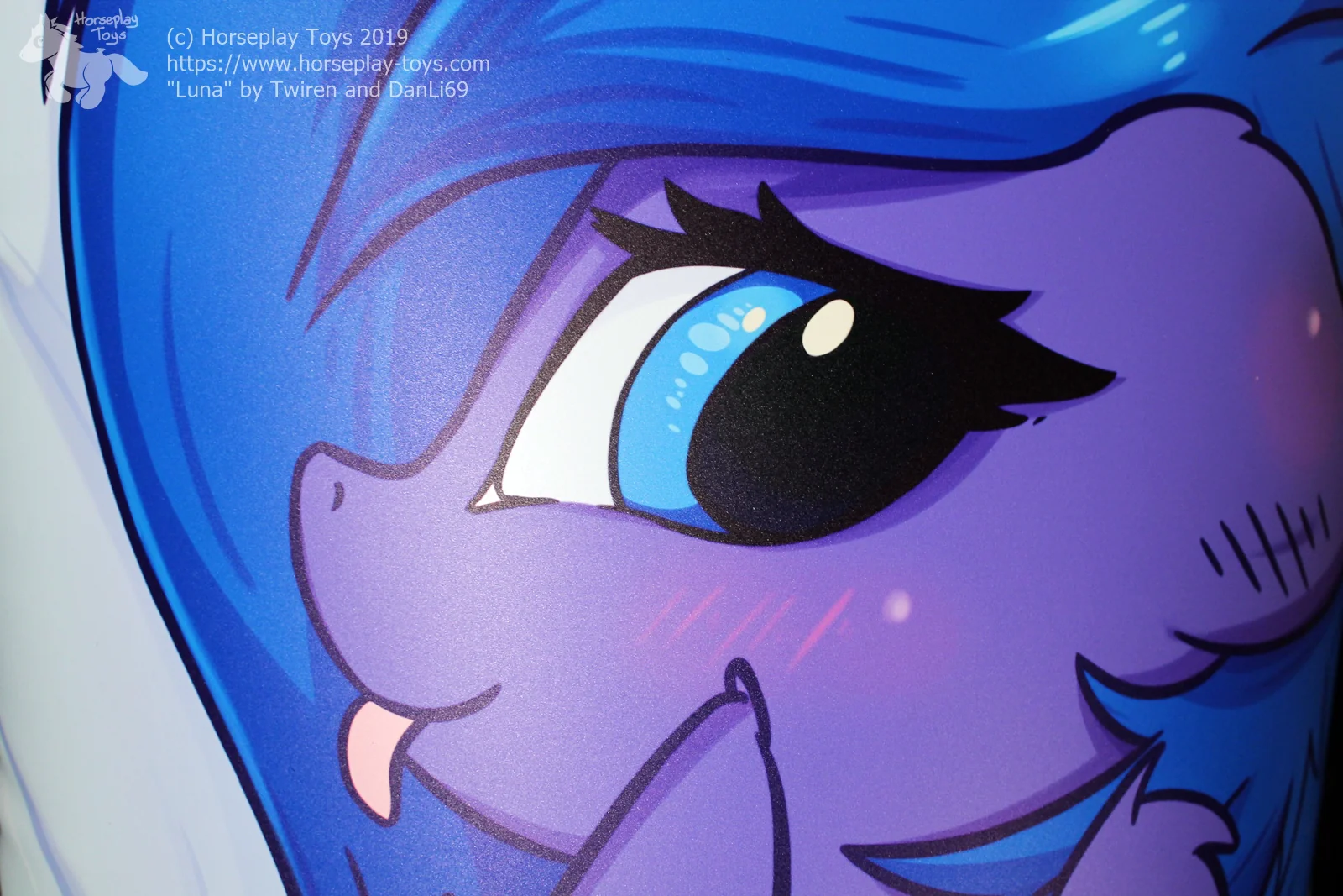 Luna by DanLi69 and Twiren - Inflatable body pillow - Image 5