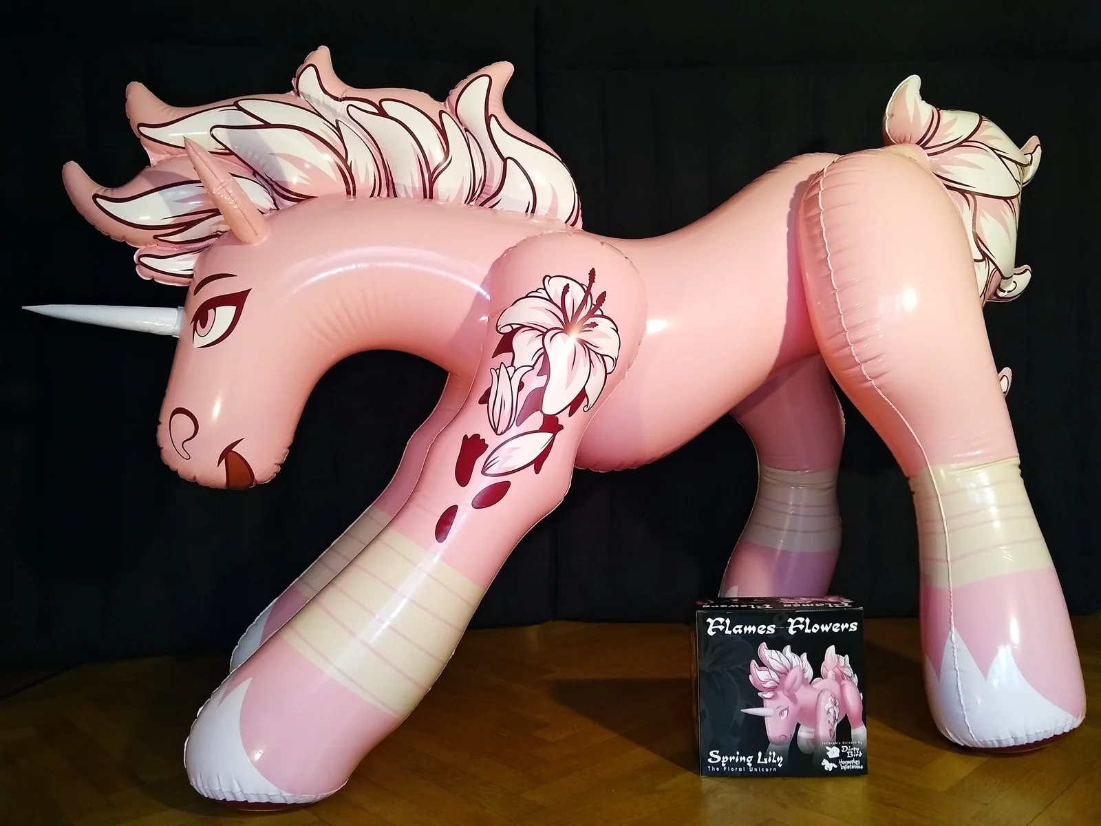 Spring Lily - the inflatable floral unicorn - Image 5